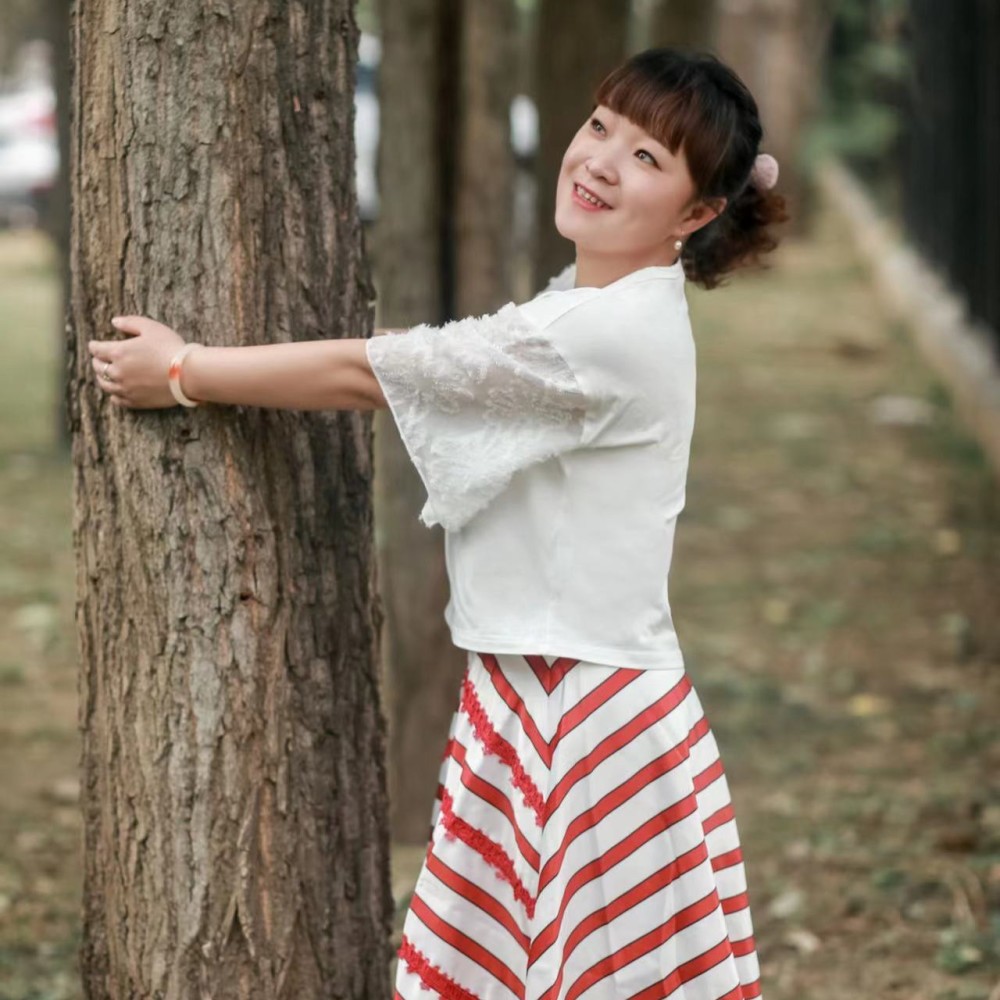 贾洪莉
