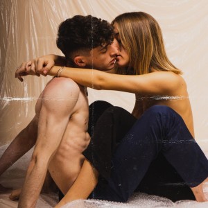 ดาวน์โหลดและฟังเพลง Lo Sai พร้อมเนื้อเพลงจาก Gea