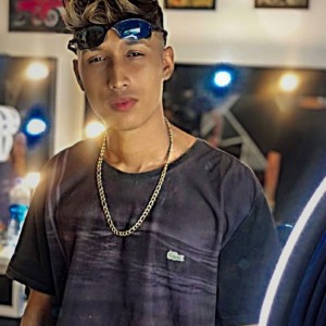 收聽DJ GL DO PC的Medley pras piranhas (Explicit)歌詞歌曲