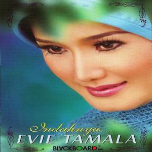 Dengarkan lagu Senyum Terindah nyanyian Evie Tamala dengan lirik