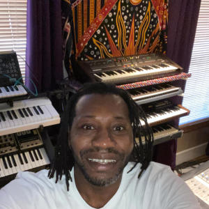 default playlist img