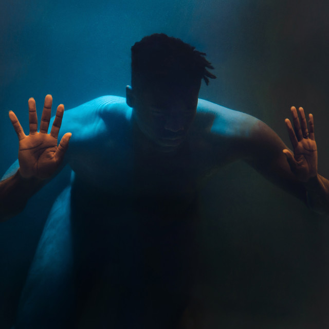 ดาวน์โหลดและฟังเพลง Doomed พร้อมเนื้อเพลงจาก Moses Sumney