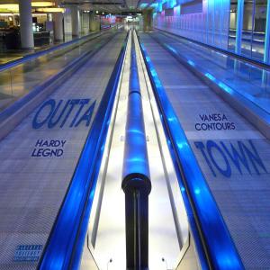 ดาวน์โหลดและฟังเพลง Outta Town (feat. Vanesa Contours) (Explicit) พร้อมเนื้อเพลงจาก Hardy Legnd