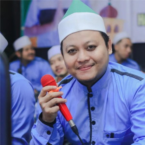 Dengarkan LONTONG TAHU LONTONG SATE IWAK DENDENG lagu dari SYIFA'UL QULUB REMBANG dengan lirik