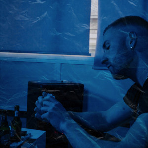 收聽COTELO的Resaca歌詞歌曲