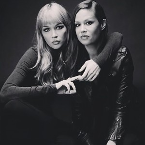 Allison Pierce ดาวน์โหลดและฟังเพลงฮิตจาก Allison Pierce