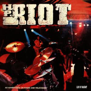 ดาวน์โหลดและฟังเพลง In the Middle of Love พร้อมเนื้อเพลงจาก HP Riot