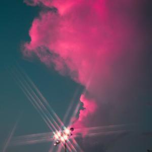 Dengarkan lagu fall (Explicit) nyanyian NVSH dengan lirik