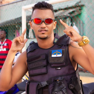 ดาวน์โหลดและฟังเพลง Eu Me Livrei พร้อมเนื้อเพลงจาก Mc Nani