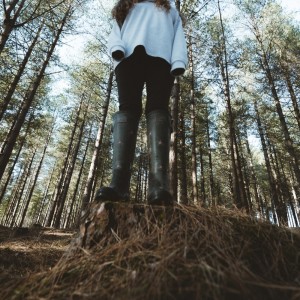 Listen to National song with lyrics from Nina Lieb