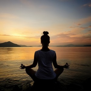 Estudio de Meditación Avanzada的專輯Orquesta Del Cosmos Interior: Sonidos Para Meditación Profunda