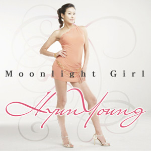 Dengarkan lagu Moonlight Girl nyanyian Hyun Young dengan lirik