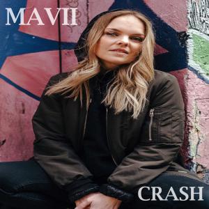 收聽MAVII的Crash歌詞歌曲