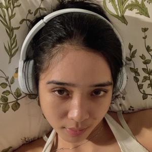 ดาวน์โหลดและฟังเพลง s t r a n g e r พร้อมเนื้อเพลงจาก DW1