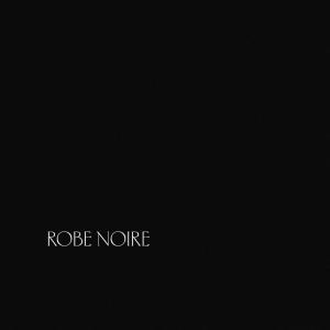 收聽Letsa的ROBE NOIRE歌詞歌曲