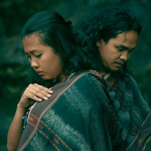 收听Tongam Sirait的Muba Roham歌词歌曲