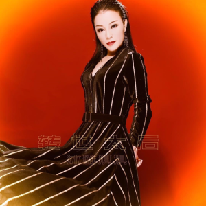 ดาวน์โหลดและฟังเพลง 愛的回首 (伴奏版) (完整版) พร้อมเนื้อเพลงจาก 沐雅淇淇