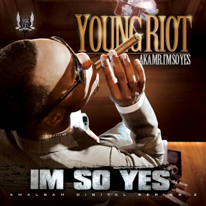 ดาวน์โหลดและฟังเพลง Hi พร้อมเนื้อเพลงจาก Young Riot