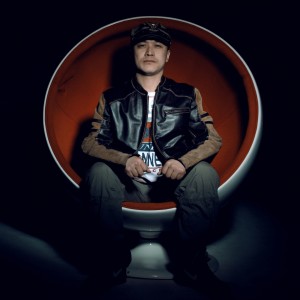 Listen to 我们的日子 (伴奏) song with lyrics from 红日