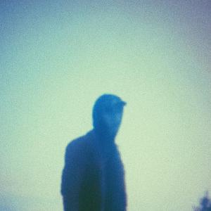 Dengarkan lagu Backseat (feat. Alan Warhol) (Explicit) nyanyian False Ego dengan lirik