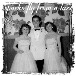 收聽Sparks Fly from a Kiss的Sweetner歌詞歌曲