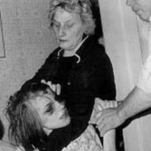 ดาวน์โหลดและฟังเพลง Resume to Riches (feat. LXGEZ) (Explicit) พร้อมเนื้อเพลงจาก Schmitt