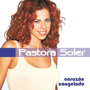 收聽Pastora Soler的La distancia de tus besos歌詞歌曲