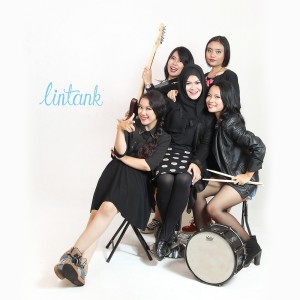 Dengarkan lagu Selamat Tinggal Cinta nyanyian Lintank dengan lirik