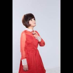 ดาวน์โหลดและฟังเพลง 放浪的心 พร้อมเนื้อเพลงจาก 邱芸子