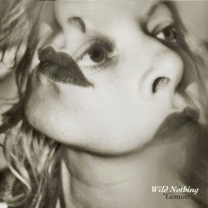 ดาวน์โหลดและฟังเพลง Chinatown พร้อมเนื้อเพลงจาก Wild Nothing