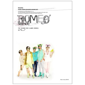 Dengarkan lagu 잠꼬대 nyanyian SHINee dengan lirik