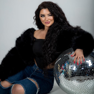 Listen to Lay Lay song with lyrics from Mina Huseyn
