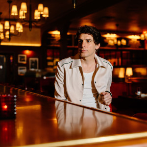 Dengarkan Stay Golden, Pony Boy lagu dari Trey Pearson dengan lirik