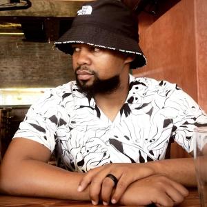 Listen to The Streets (TlasiQ Mix) song with lyrics from MotlatsiQ