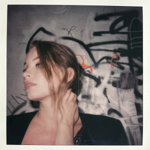EMMI IIDA的專輯Tell Me (Tobias Bergson Remix)