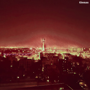 ดาวน์โหลดและฟังเพลง She Moves In The Dark (Explicit) พร้อมเนื้อเพลงจาก Tienas