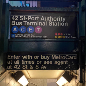 ดาวน์โหลดและฟังเพลง Late Nights in New York (Explicit) พร้อมเนื้อเพลงจาก Vvs Yucky