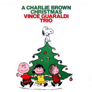 ดาวน์โหลดและฟังเพลง Linus And Lucy (Album Version) พร้อมเนื้อเพลงจาก Vince Guaraldi Trio