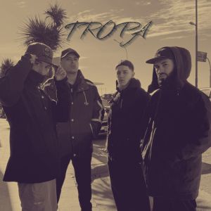 收听DIKEY NS的Tropa歌词歌曲