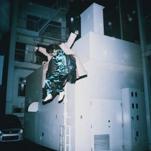 收聽アイナ・ジ・エンド的只有在想死的夜晚歌詞歌曲