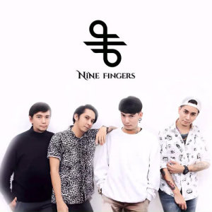 ดาวน์โหลดและฟังเพลง ไม่ไหว พร้อมเนื้อเพลงจาก ไนน์ฟิงเกอร์