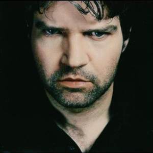 收聽Lloyd Cole And The Commotions的Jennifer She Said (Album Version)歌詞歌曲