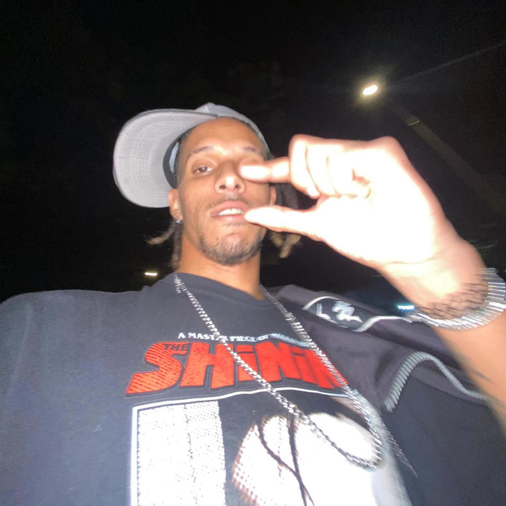 MI AMIGO EL MILLONARIO (Explicit)