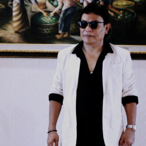 Listen to Izinkanlah song with lyrics from Tagor Pangaribuan