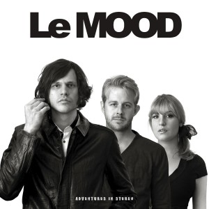 ดาวน์โหลดและฟังเพลง Socks n Shoes (Lovely Day) พร้อมเนื้อเพลงจาก Le Mood