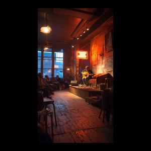 default playlist img