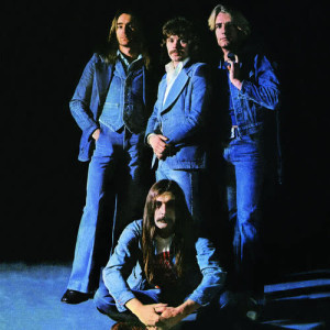 ดาวน์โหลดและฟังเพลง Ease Your Mind พร้อมเนื้อเพลงจาก Status Quo