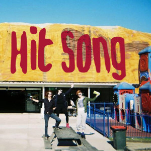 ดาวน์โหลดและฟังเพลง Hit Song พร้อมเนื้อเพลงจาก Babaganouj