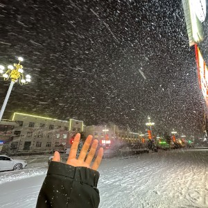 Dengarkan lagu 错千错万错时辰 (cover: 小五妹) (完整版) nyanyian 尘心 dengan lirik