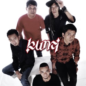 Listen to Tak Boleh Kalah song with lyrics from Kunci
